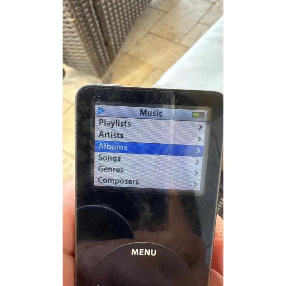 Apple iPod Nano 1st Gen 2GB Black A1137 Vintage Digital Music Player MP3 Click